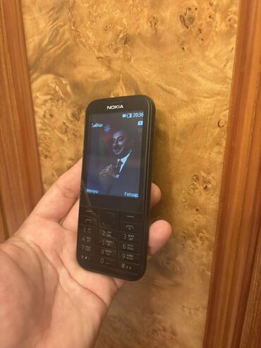 ретро мобильные телефоны: Nokia 225, < 2 ГБ, цвет - Черный, Кнопочный