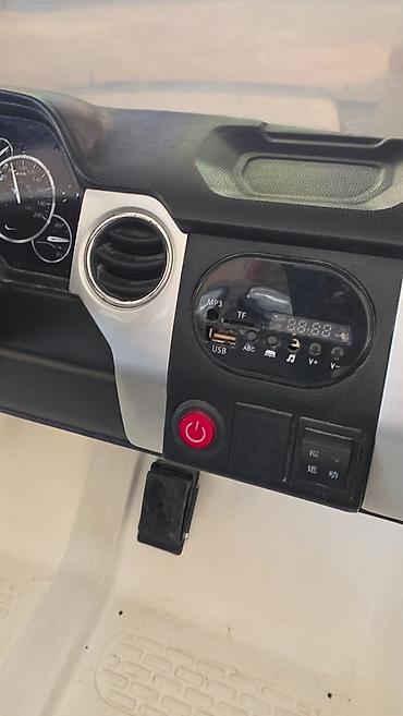 elekt: Toyota Tundra 2 Uşaq üçün nəzərdə tutulub, Hərşeyi işləyir çox az — 2