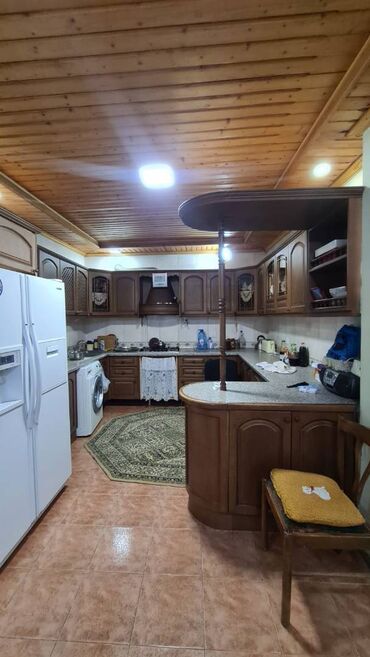 Həyət evləri və villaların satışı: 9 otaq, 330 kv. m — 4