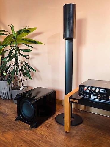 Zvučnici i stereo sistemi: Harman Kardon HS2X0 – 2.1 sistem kućnog bioskopa Komplet sadrži: - — 10