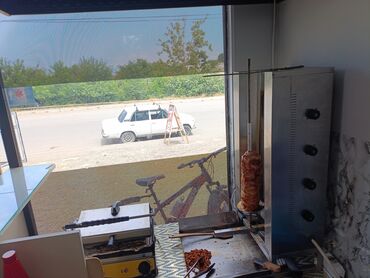 dondurma qaşığı: Salam dönərxana ücün 4gözlü elektrikli dönər aparatı toster dondurucu
