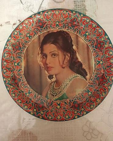 Dekorativ naxışlı divar boşqabı - Material: keramika - Formalı lalafo.az -da Dekorativ naxışlı divar boşqabı - Material: keramika - Formalı