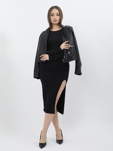 черное спортивное платье: Вечернее платье, Классическое, Средняя модель, Вискоза, С рукавами, XL (EU 42), 2XL (EU 44), 3XL (EU 46)