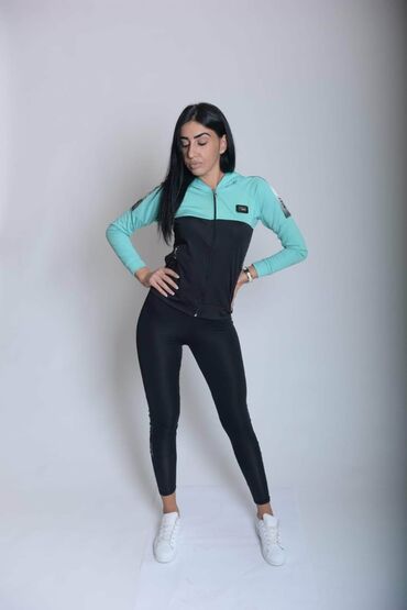 Gornji i donji deo: Ima sve !!!
cena 2850 din.
Kvalitetna mokra likra
M, L, XL, 2XL — 13