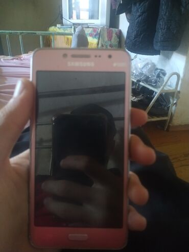 Samsung: Samsung Galaxy J2 Prime, Б/у, 8 GB, цвет - Розовый, 2 SIM