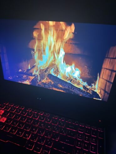 ASUS: ASUS 15.6 ", Intel Core i5, 512 GB