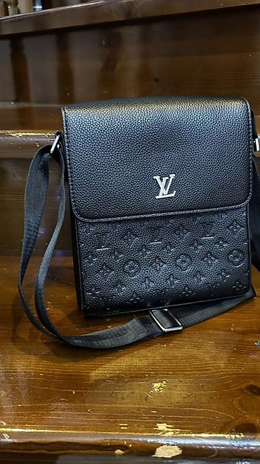 новая сумка: Сумка через плечо Louis Vuitton, черная - Материал: тисненая — 3
