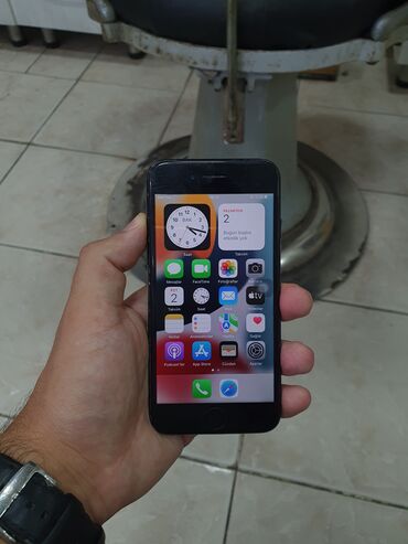 ayfon 7 s: IPhone 7, 128 GB, Qara, Barmaq izi