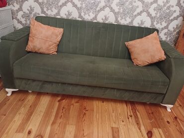 Divan və masa dəstləri: Divan, İşlənmiş, Açılan, Bazalı, Çatdırılma yoxdur