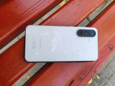 Техника и электроника: Samsung Galaxy A56 5G, Б/у, 256 ГБ, цвет - Белый, eSIM — 5