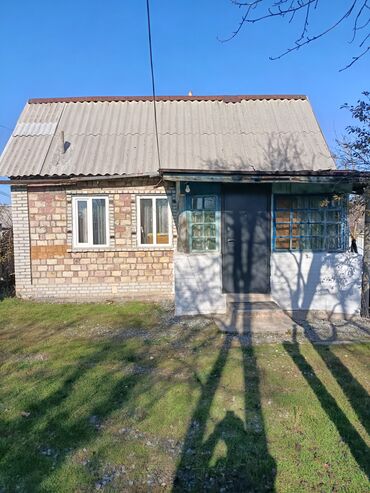 Продажа домов: Дача, 25 м², 2 комнаты, Собственник, Старый ремонт — 1