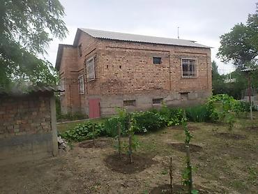 селом: Капитальный двухуровневый дом в селе Сокулук — 230 м² на участке 10,15 — 7