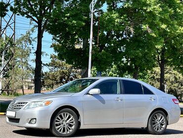 зимный: Toyota Camry: 2011 г., 2.5 л, Автомат, Бензин, Седан