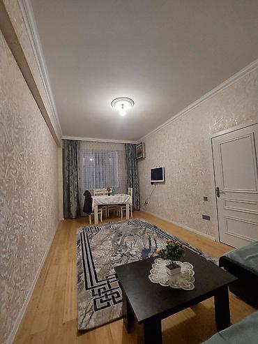 Divan və masa dəstləri: Künc divan, Qonaq otağı üçün, Açılmayan — 8