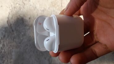 наушник redmi: Airpods i12 🍏 продаю срочно держит 5-6 часов продам с заряткой пишите