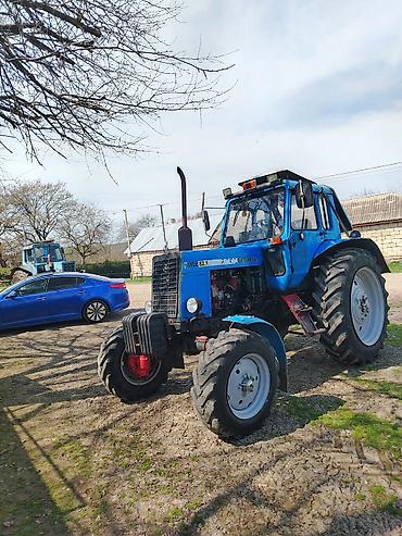 Traktorlar: MTZ 82.1 “Belarus” traktor - Rəng: mavi, kabinalı - Ön təkər ölçüsü — 10
