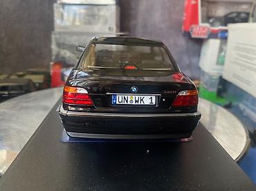 İncəsənət və kolleksiyalar: BMW, 1994 il, 1:18, Dəmir, Ödənişli çatdırılma — 10