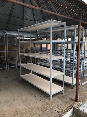 Этажерки для кухни: Продается стеллаж из профильной трубы размеры высота 1900мм Длина — 6