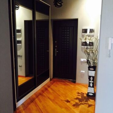 Uzunmüddətli kirayə mənzillər: Yasamal Bakı mollun yanı kaspian MMC 16/14 100kv 3 otag kirayə verilir — 3