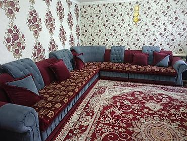 Угловые диваны: Угловой диван, C подушками — 1