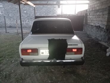 VAZ (LADA): VAZ 2107 – klassik sedan - Korpus: ağ rəng, 4 qapı, arxa ötürücülü - — 16