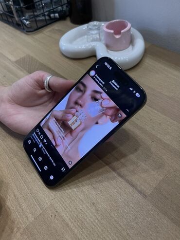 телефоны без регистрации: IPhone 16, Кара