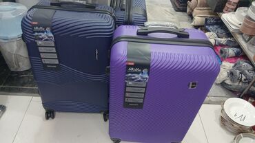 Çamadanlar: Sərt korpuslu səyahət çamadanları və kosmetik çantalar dəsti - — 6