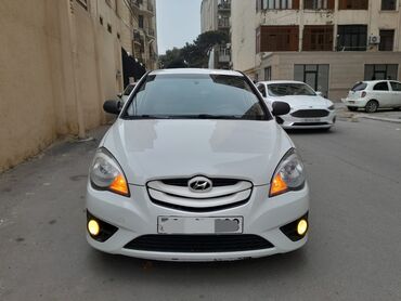 aftamabilər: Hyundai Accent: 1.5 l | 2009 il Sedan