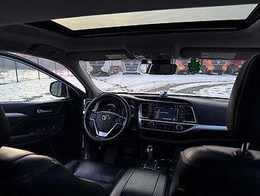 Toyota: Toyota Highlander: 2017 г., 3.5 л, Вариатор, Гибрид, Внедорожник — 6