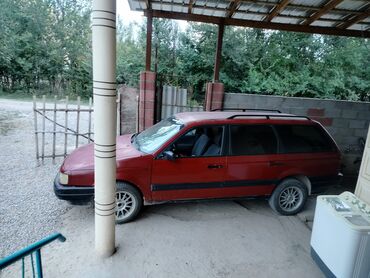 Volkswagen: Volkswagen Passat: 1991 г., 1.8 л, Механика, Бензин, Универсал