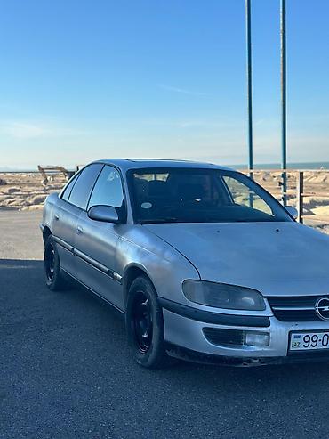 Opel: Opel Omega: 2 l | 1999 il Sedan — 8