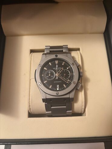 brilyant qaşlı üzük metni: İşlənmiş, Qol saatı, Hublot, rəng - Boz