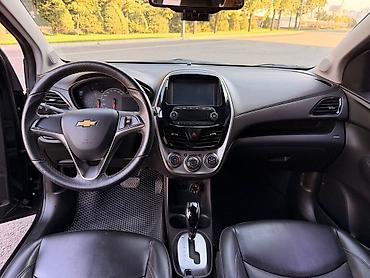 Продажа авто: Chevrolet Spark: 2016 г., 1 л, Вариатор, Бензин, Хэтчбэк — 7