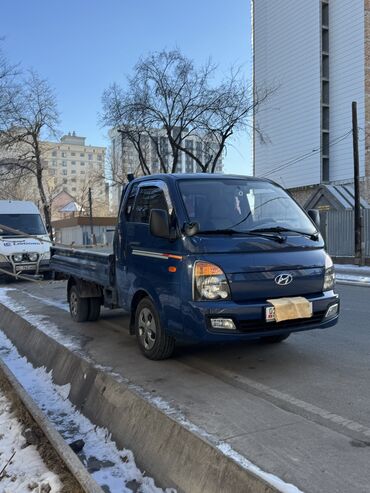 продаю хундай портер автомат: Легкий грузовик