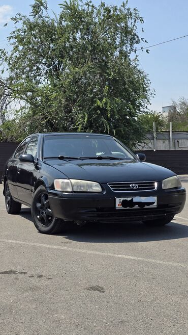 срочно срочно продаю машина: Toyota Camry: 2000 г., 2.2 л, Автоматтык, Бензин, Седан