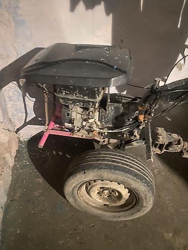 muhərrik yastığı: Motoblok/traktor qoşqulu mini-kultivator - Yanacaqla işləyən motoblok — 1