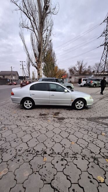 авто в рассрочка: Toyota Avensis: 2001 г., 2 л, Автомат, Бензин