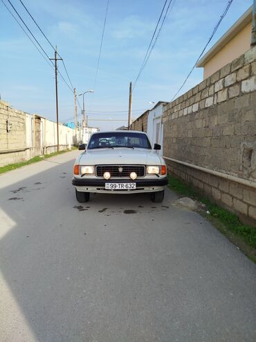 QAZ: QAZ 31029 Volga: 2.4 l | 1993 il 235000 km Sedan