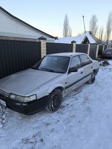 машинка электро: Mazda 626: 1988 г., 2 л, Механика, Бензин, Седан