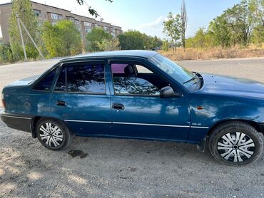 Daewoo: Daewoo Nexia: 2000 г., 1.5 л, Механика, Бензин, Седан