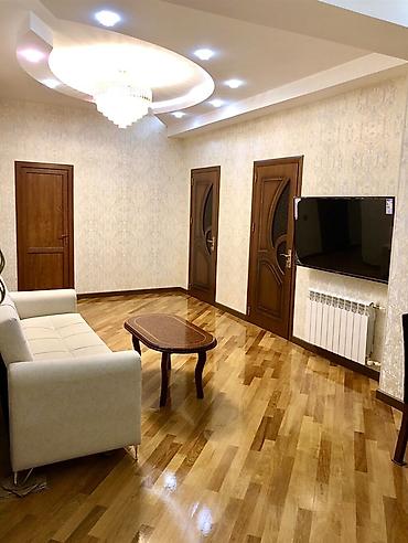 ecemi: 3-cü mikrorayon, 3 otaqlı, Yeni tikili, m. 20 Yanvar, 103 kv. m — 2