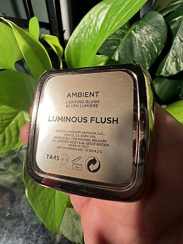 amber elixir: Hourglass Ambient Lighting Blush — оттенок Luminous Flush. 100% — 2