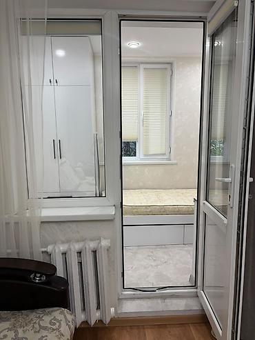 Батирлерди ижарага берүү: 2 бөлмө, Риелтор, Үй-бүлөлүүлөргө, 1 жылдан баштап, Толугу менен эмереги бар — 4