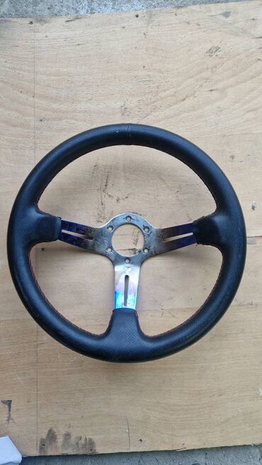 Другие автозапчасти: БУ запчаcти Руль Задние фонари mercedes w123 разбитые Решетка — 1