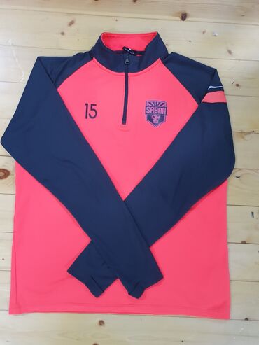 İdman formaları: Tam orginal sabahın forması Nike dı
yeni di