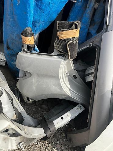 Автозапчасти: Крыло Заднее правое Toyota, Б/у, Оригинал — 5