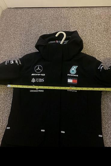 deri kurtka: Məhsul: Mercedes-AMG Petronas x Tommy Hilfiger kişi üst geyim dəsti - — 10