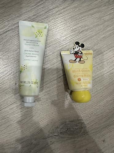 İki ədəd əl kremi 1) Floral Fragrance Series – Moisturizing Hand