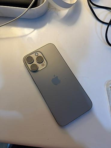 Apple iPhone: Срочно ! АКБ 85% состояние отличное сколов царапин нету .IPhone 15 Pro — 5