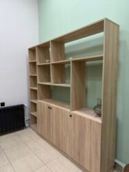 pol taxtas: Шкаф для салона